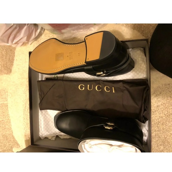 Auth Gucci wome black leather ankle boot 40/10 - Picture 4 of 5